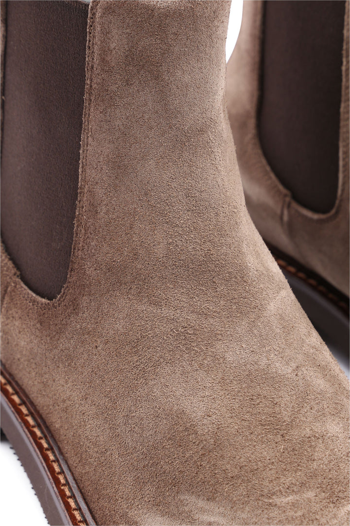 Giorgio Suede Brown Chelsea Boot