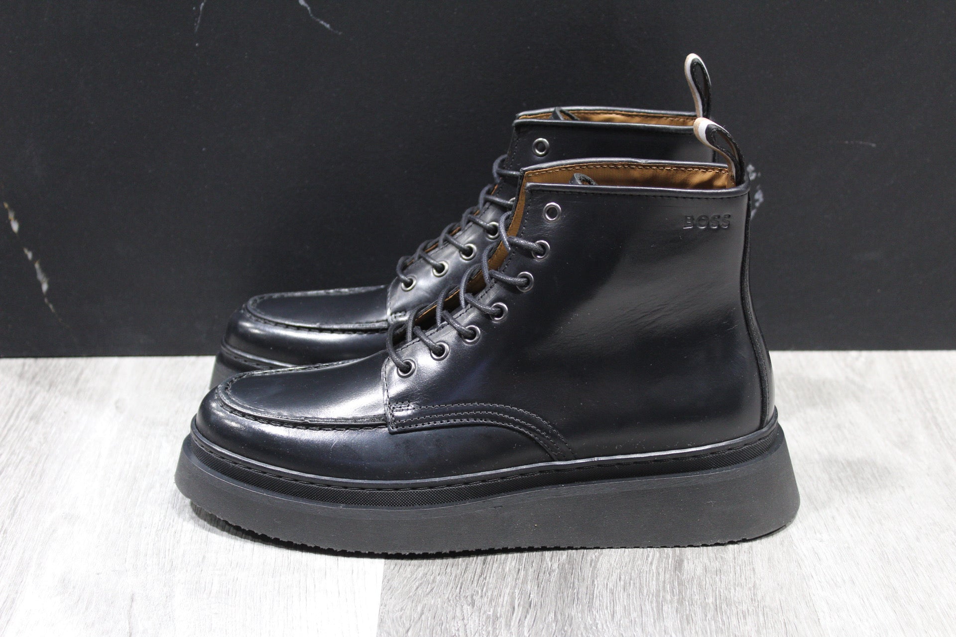 Hugo Boss Leather Boot (Rainard Haib)